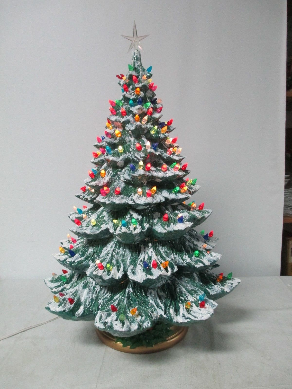 26 Vintage Ceramic Christmas Tree Holland Mold Wlights Snow intended for measurements 1200 X 1600