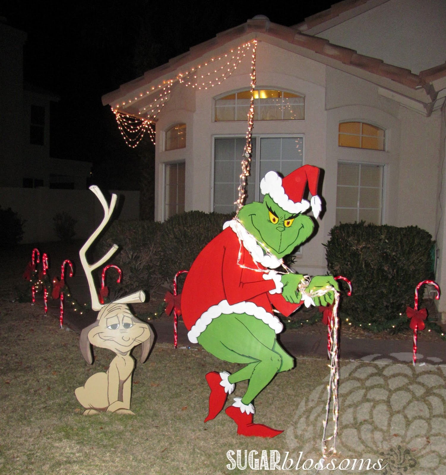 Christmas Decoration Grinch Stealing Lights Holliday Decorations regarding measurements 1502 X 1600