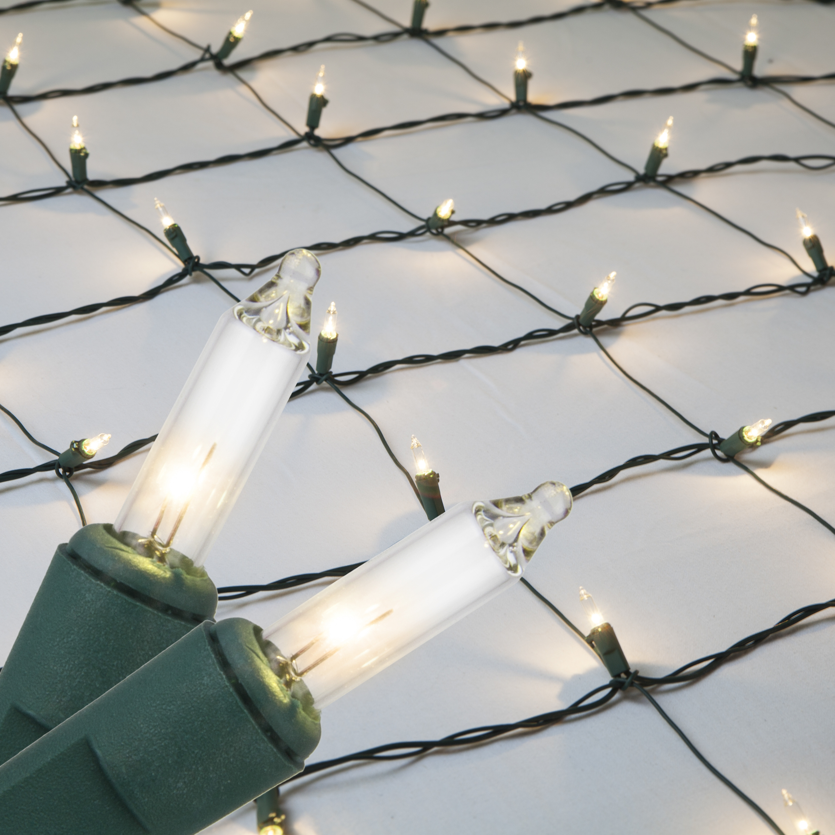 Christmas Net Lights 4 X 6 Net Lights 150 Clear Lamps Green Wire pertaining to proportions 2880 X 2880