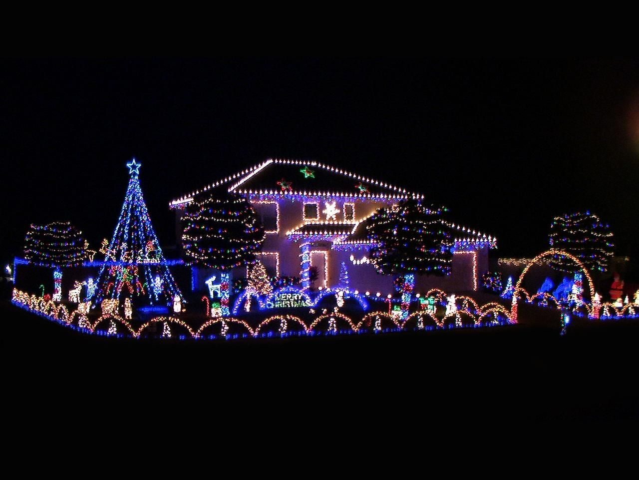 Diy Christmas Light Display Ideas Ctimg regarding sizing 1280 X 961