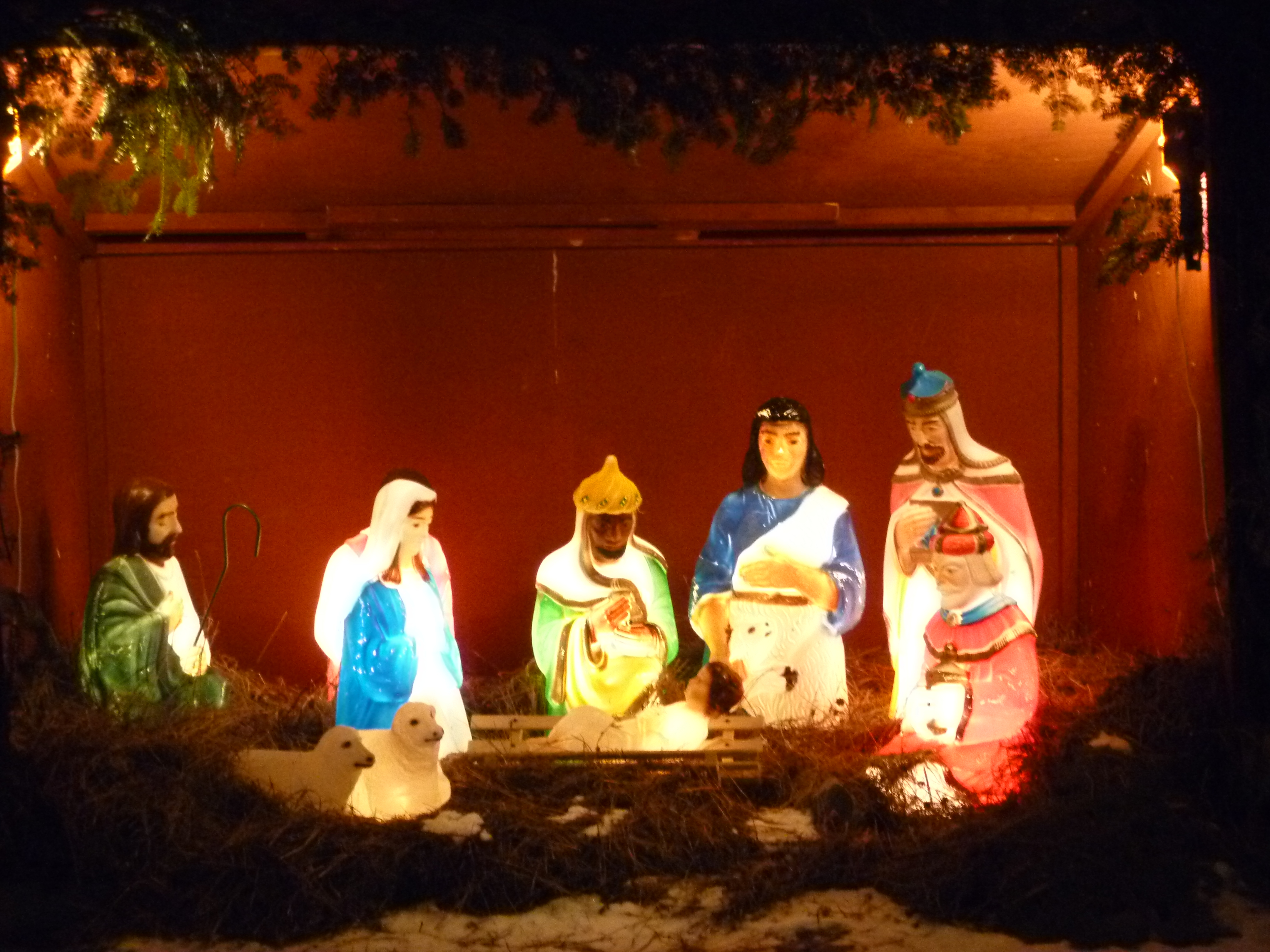 Outdoor Light Up Nativity Democraciaejustica with proportions 4320 X 3240