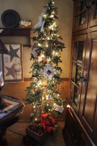 Snow Ski Primitive Christmas Tree Primitive Decorating My Home pertaining to dimensions 3456 X 5184