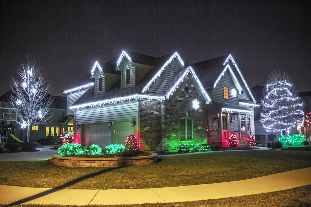 Top 46 Outdoor Christmas Lighting Ideas Illuminate The Holiday for size 1200 X 800